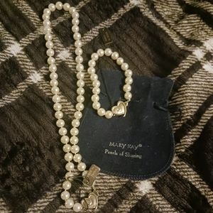 Mary Kay pearl necklace with matching bracklet